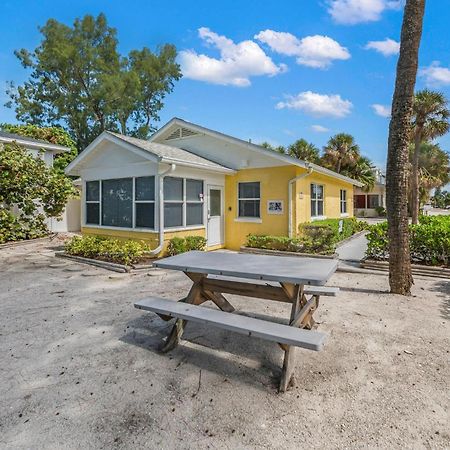 Villa Whispering Waves East Holmes Beach Exterior foto
